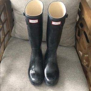 Used Tall Hunter Rainboots